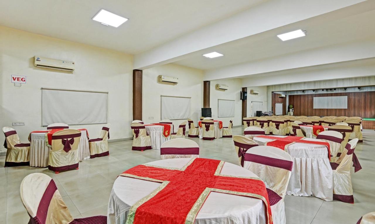 Treebo Trend Paradise Convention Rasulgarh بوهفانيشفار المظهر الخارجي الصورة